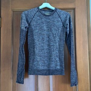 Lululemon Swiftly Tech Long Sleeve Size 6